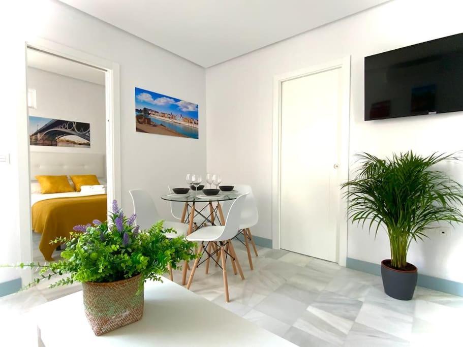 My Home In Triana, Luminoso Y Acogedor Apartamento Seville Ngoại thất bức ảnh